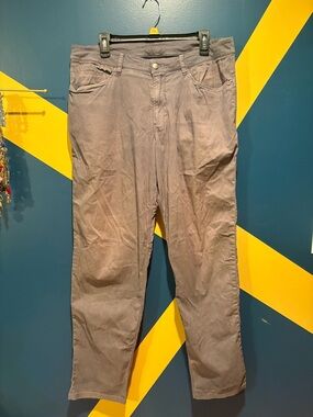 Lululemon Light Gray Straight Fit Casual Pants EUC